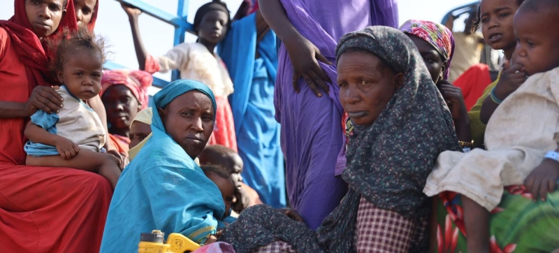 Год войны в Судане: каждый день тысячи человек бегут в соседние страны, в Европе растет число суданских беженцев