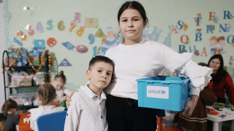 ЮНИСЕФ и LEGO помогают восстановить психическое здоровье детям украинских беженцев