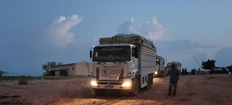 The first trucks with humanitarian aid arrived in Sudan from Chad through the newly opened Adre crossing