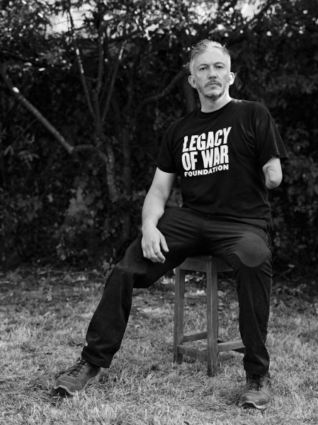 Истории с передовой: фотограф Джайлс Дьюли – о реалиях жизни с инвалидностью в условиях войны