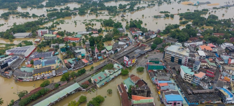 Record rainfall and floods in Southeast Asia claim hundreds of lives